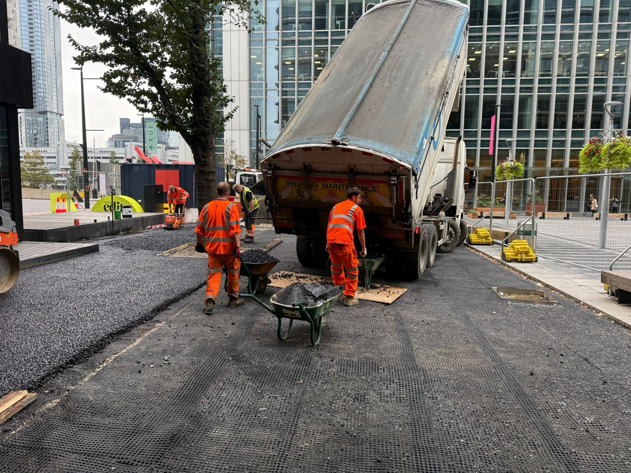 canary wharf resin bound area